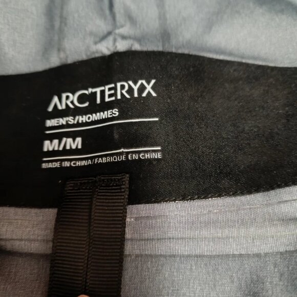 Arc'teryx Men's Grey and Black Jacket - Picture 4 of 7